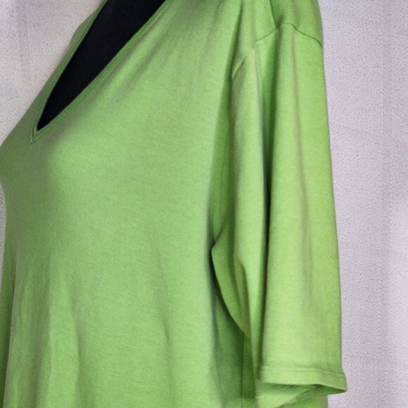 Chico's Green Celery SS Cotton Span V-Neck Super Soft Top Chico Size 3 US XL 16 - Picture 10 of 16